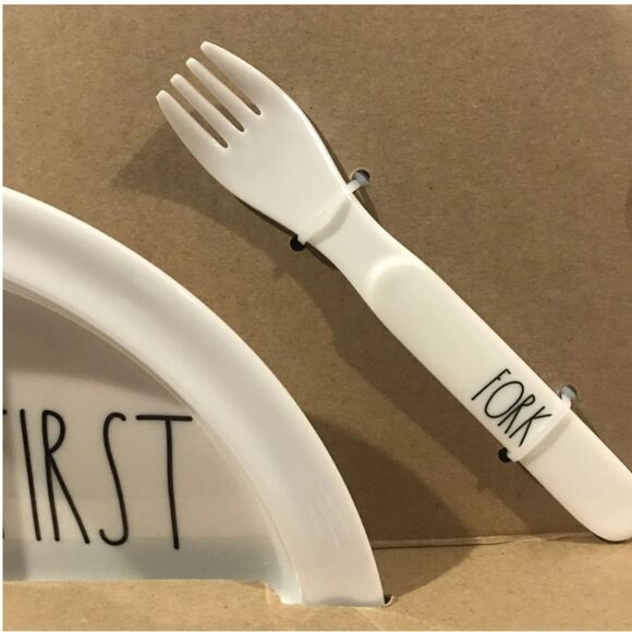 Rae Dunn Baby 5 Piece Gift Set 6-9 months NEW - Picture 4 of 7